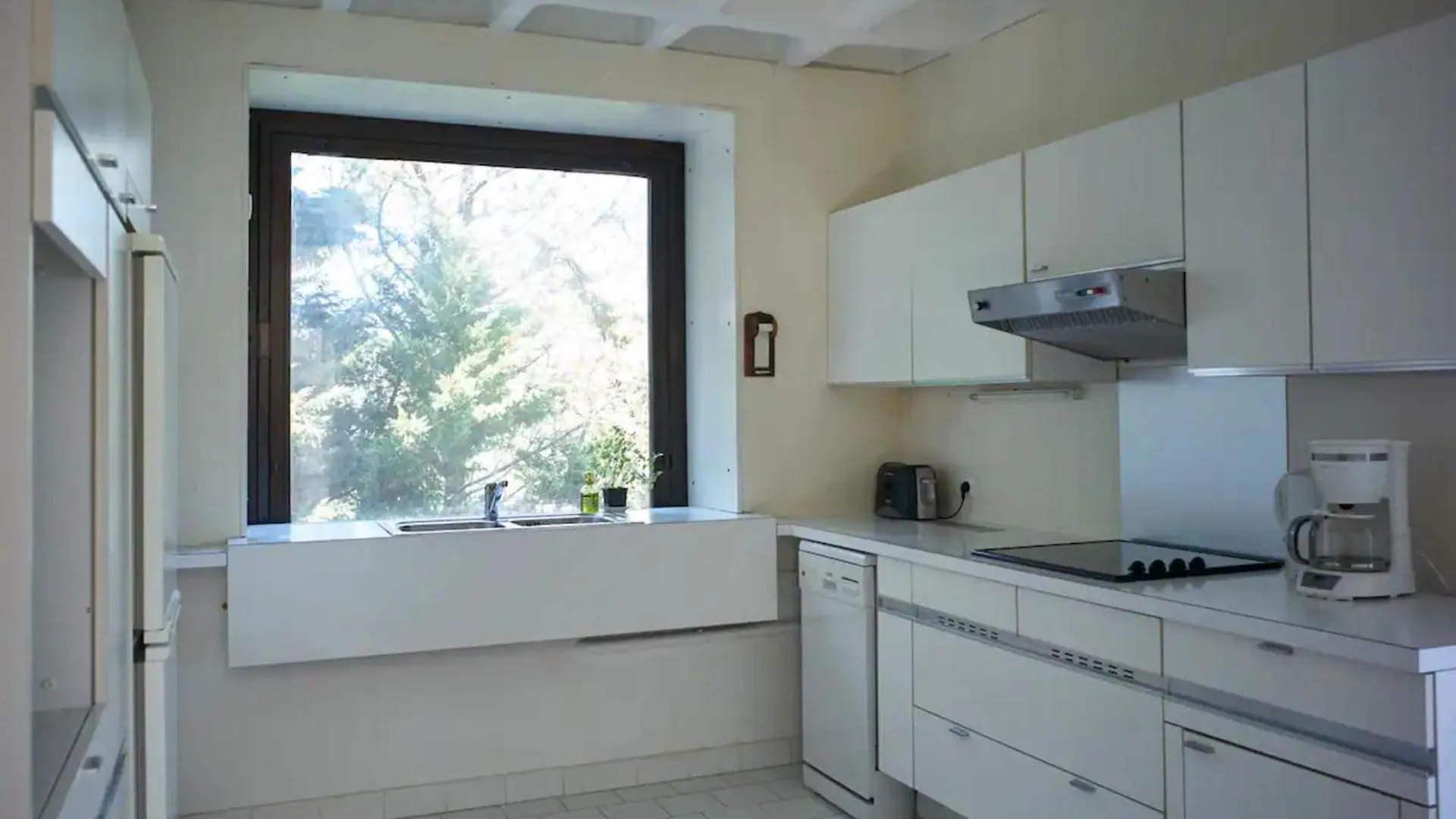 Appartement Acces Direct A La Mer Борм-ле-Мимоза 0*,  Франция